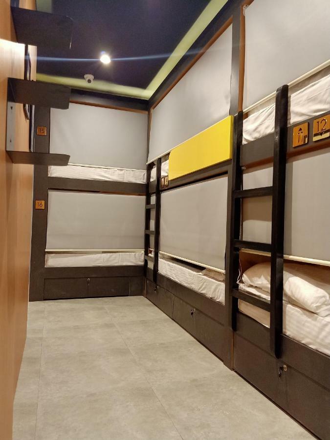 Stay Villa Hostel For Male And Female Bombay Eksteriør billede